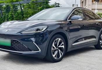 ARCFOX极狐 极狐 阿尔法S(ARCFOX αS) 2022款 525S 160kW