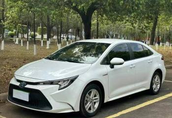 丰田 雷凌 2021款 双擎 1.8H E-CVT进取版