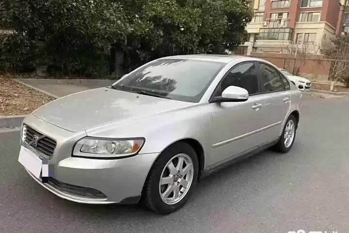 沃尔沃 S40 2.0L 自动智雅版