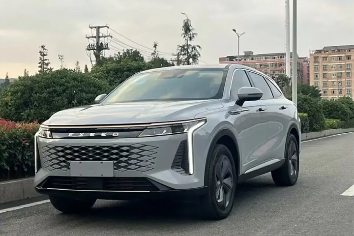 星途 瑶光 400T 四驱尊享飞鱼版