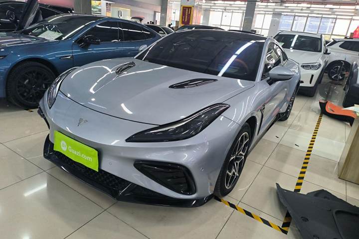 哪吒汽车 哪吒GT 580 AWD