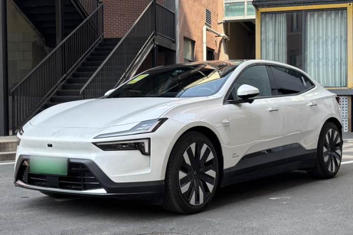 Polestar极星 Polestar 4 单电机标准续航PLUS 双星互联版