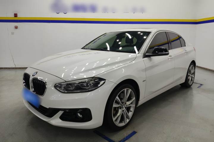 宝马 1系 120i 设计套装型