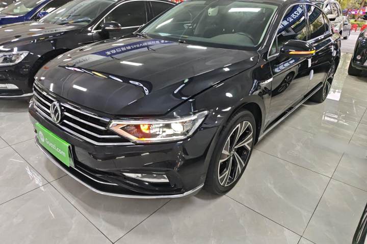 大众 迈腾 330TSI DSG 豪华型