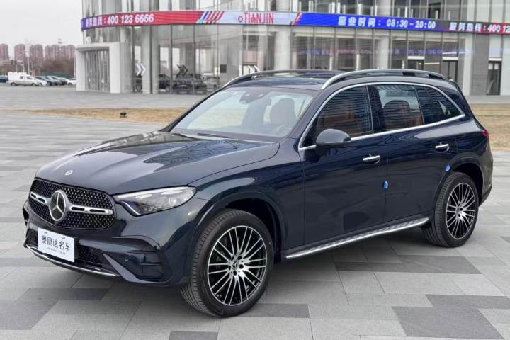 奔驰 GLC 2023款 GLC 300 L 4MATIC 豪华型 7座
