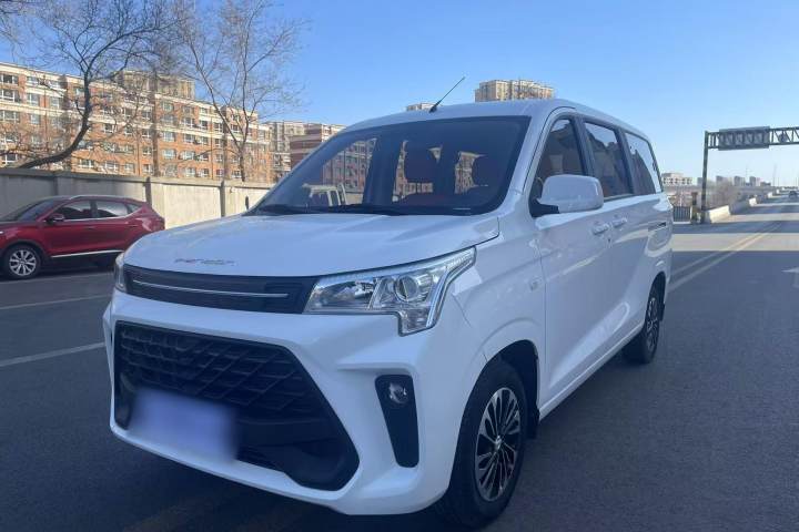 东风风光 风光380 1.5L 舒适型客车(钢板弹簧)7座