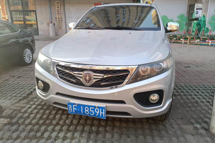 金杯 S50 2.4L 自动两驱舒适型