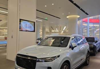 理想汽车 理想ONE 2019款 增程6座版