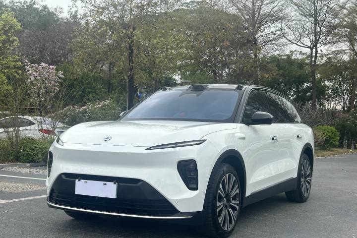 蔚来 ES8 100kWh