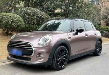 MINI 2017款 1.5T COOPER 冰蓝色限量版 五门版