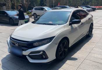 本田 思域 2021款 HATCHBACK 220TURBO CVT潮酷控
