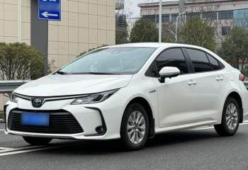 丰田 卡罗拉 2022款 双擎 1.8L E-CVT先锋版