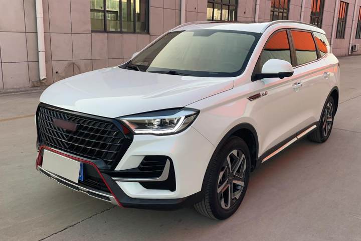 中国重汽VGV VGV U75PLUS 2.0TGDI 奇趣山地版 7座