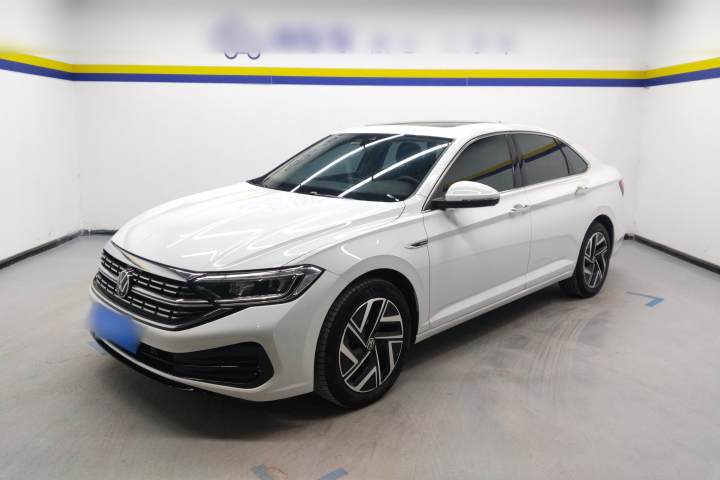 大众 速腾 200TSI DSG超越版
