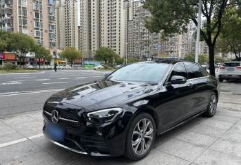 奔驰E级 2022款 改款三 E 300 L 运动时尚型