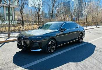 宝马 7系 2023款 740Li 尊享型 M运动套装