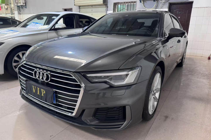 奥迪 A6L 45 TFSI 臻选动感型