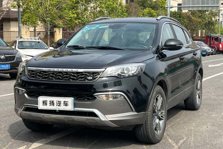 猎豹汽车 猎豹CS10 1.5T CVT尊贵型