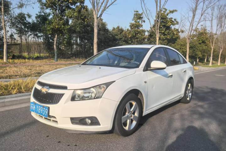 雪佛兰 科鲁兹 1.8L SE AT