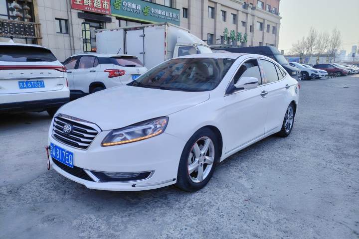 奔腾 B70 2.0L 自动舒适型