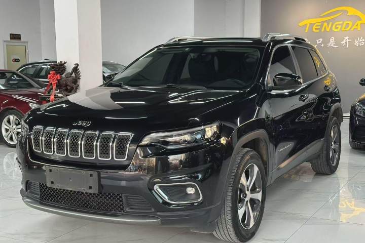 Jeep 自由光 2.0T 四驱精英版