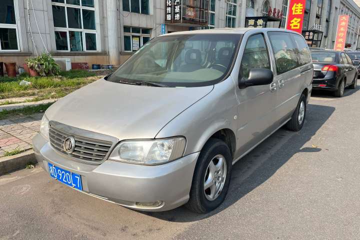 别克 GL8 2.5L GT 精英版