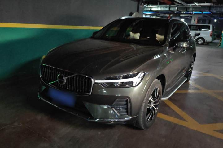 沃尔沃 XC60 B5 四驱智远豪华版