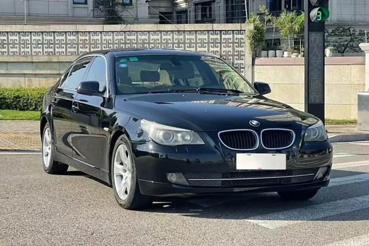 宝马 5系 523Li 标准型