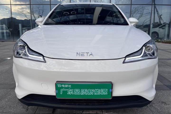 哪吒汽车 哪吒V 潮 400 Lite