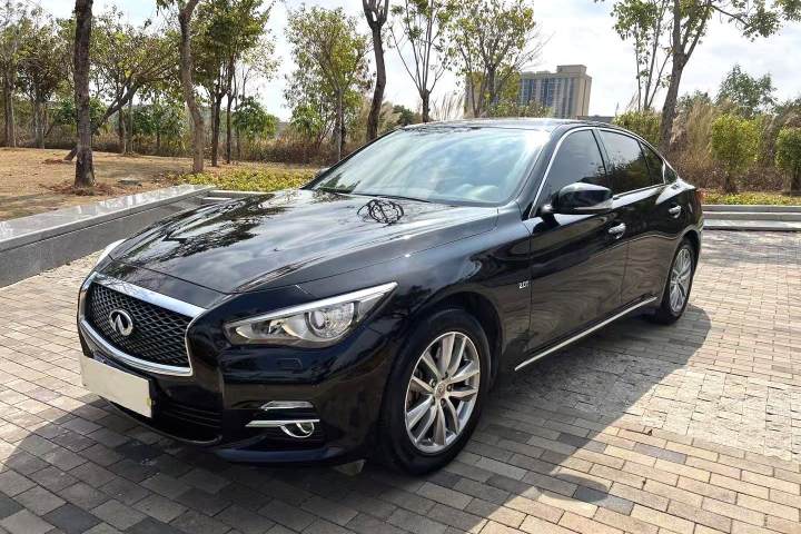 英菲尼迪 Q50L 2.0T 悦享版