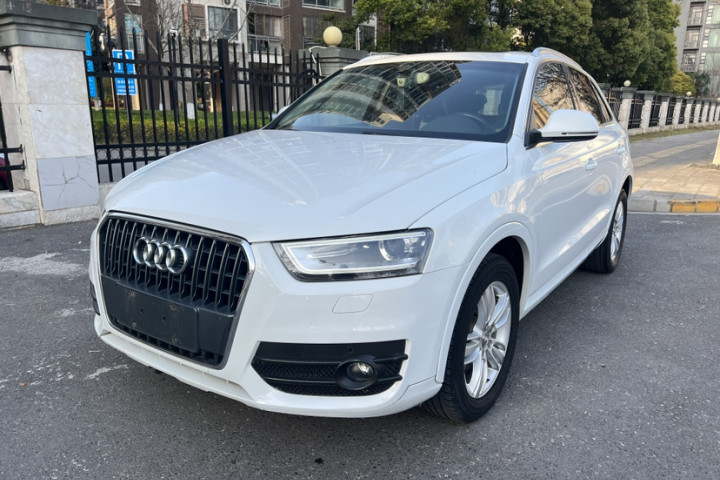 奥迪 Q3 35 TFSI 舒适型