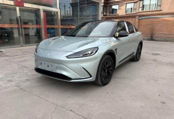 ARCFOX极狐 极狐 阿尔法S(ARCFOX αS) 2023款 735E 森林版 160kW