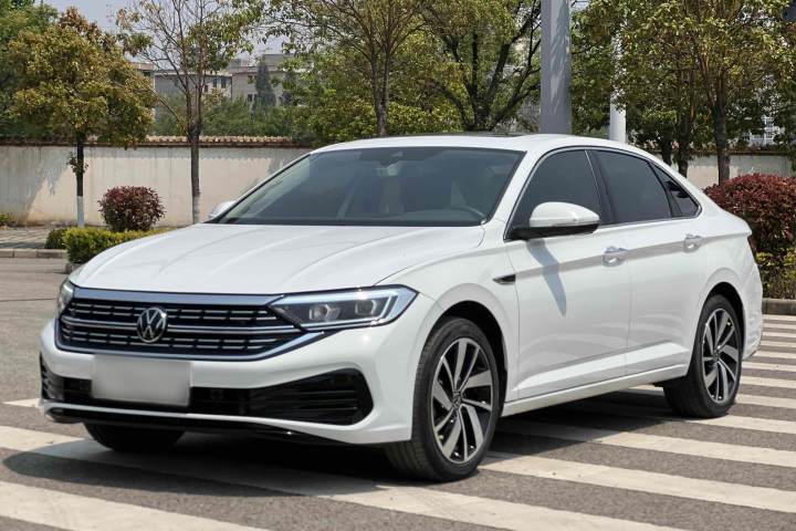大众 速腾 300TSI DSG超越版