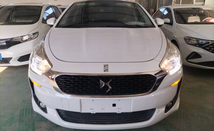 DS 5 2015款 1.6T 雅致版THP160