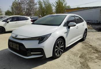 丰田 雷凌 2022款 双擎 1.8H ECVT运动版