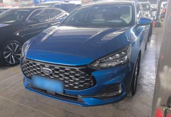 福特 福克斯 2021款 三厢 EcoBoost 180 自动锋潮型