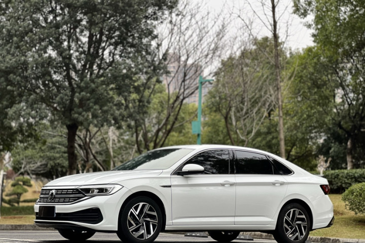 大众 速腾 280TSI DSG超越Lite版
