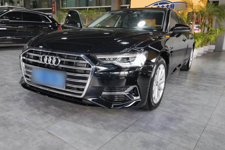 奥迪 A6L 改款 40 TFSI 豪华致雅型