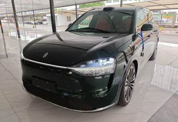 鸿蒙智行 问界M9 2024款 纯电 Ultra版 100kWh 6座版