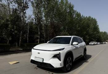 吉利银河 银河L7 2023款 1.5T 115km 星舰
