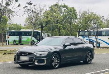 奥迪A6L 2022款 40 TFSI 豪华动感型