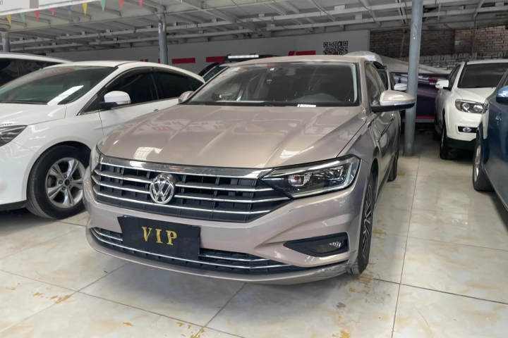 大众 速腾 280TSI DSG超越版