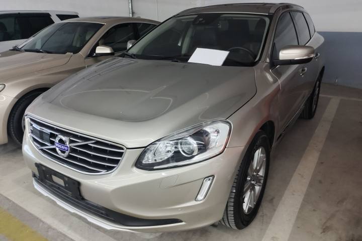 沃尔沃 XC60 T5 AWD 智远版