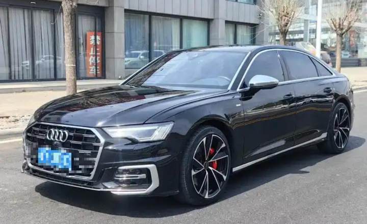 奥迪 A6L 2019款 55 TFSI quattro 尊享动感型