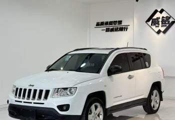 Jeep 指南者(进口) 2012款 2.0L 两驱豪华版