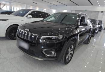 Jeep 自由光 2020款 2.0T 四驱豪华版