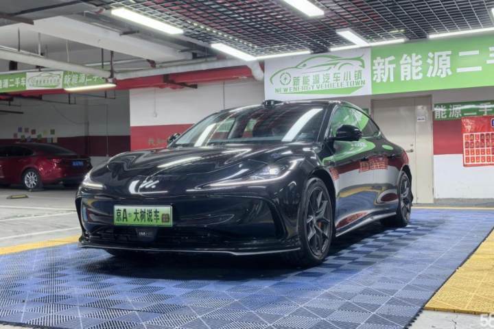 智己汽车 智己L6 2024款 Max 超强性能版