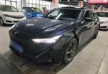 长安UNI-V 2022款 1.5T 尊贵型