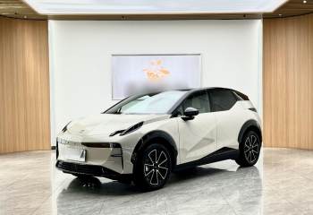 极氪X 2023款 后驱YOU版 4座