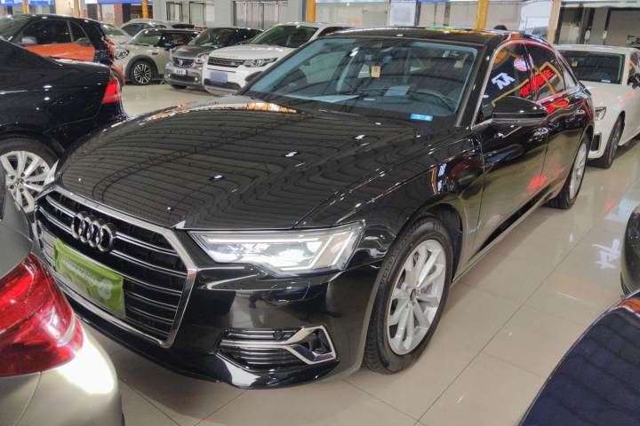奥迪 A6L 改款 40 TFSI 豪华致雅型